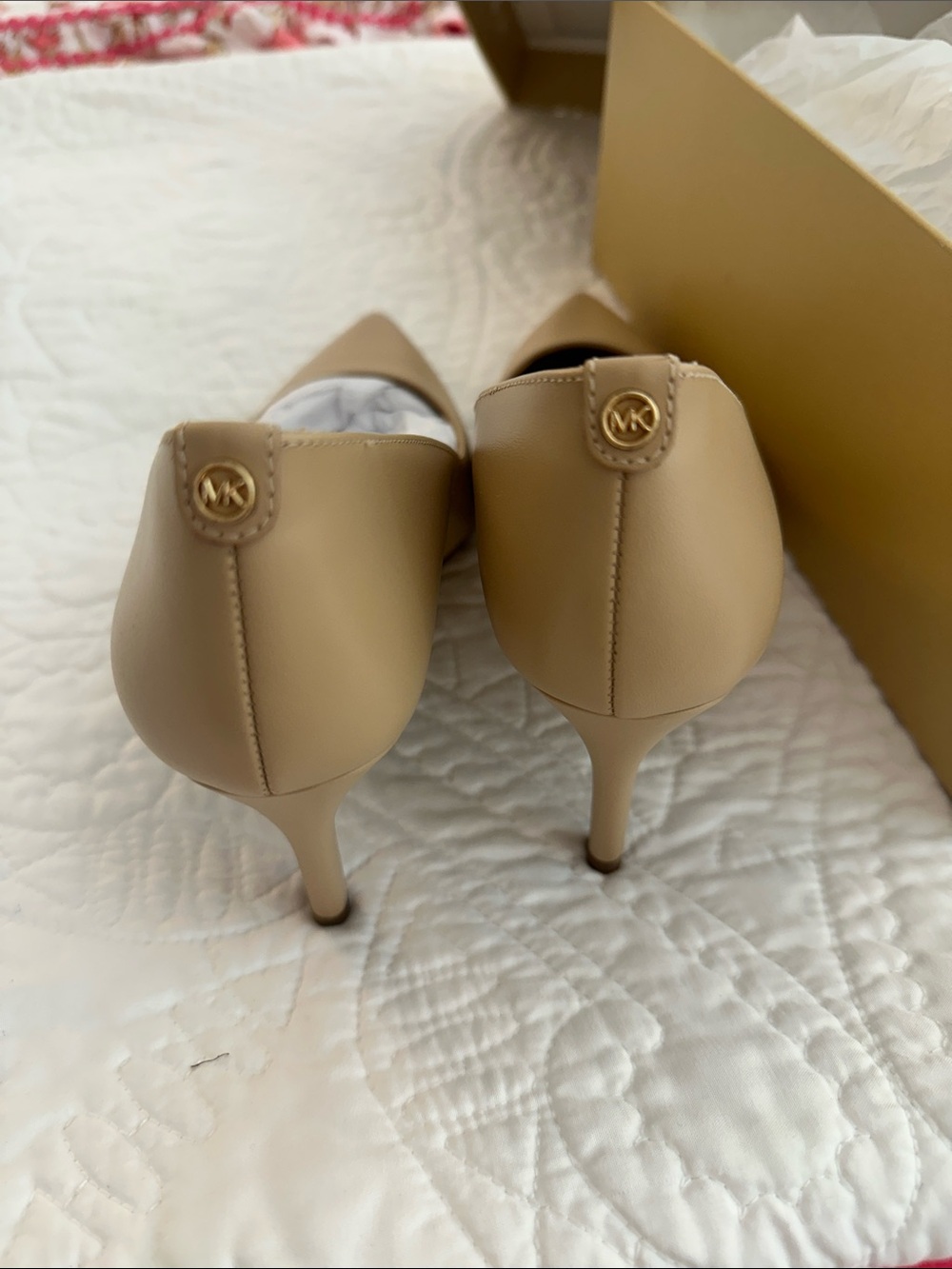 Michael Kors Light Blush Pointed-Toe Leather Pumps - Picture 3 of 7